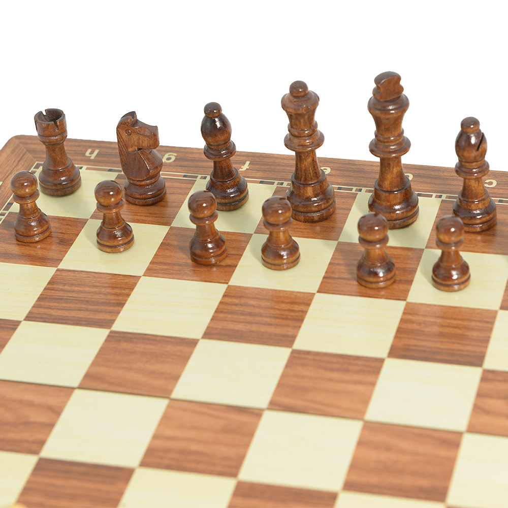 磁気木製折りたたみチェスセット フェルトゲームボード 5サイ - Board Game Yearbook のレビューと価格